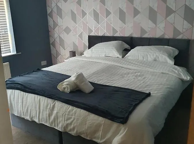 Double-Bed Gl3 Greater Manchester
